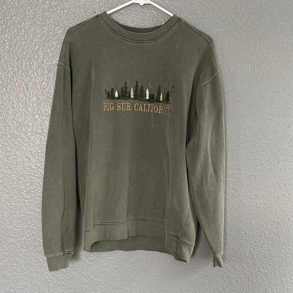 Blue 84 Forest Green embroidered Crewneck Sweater size small